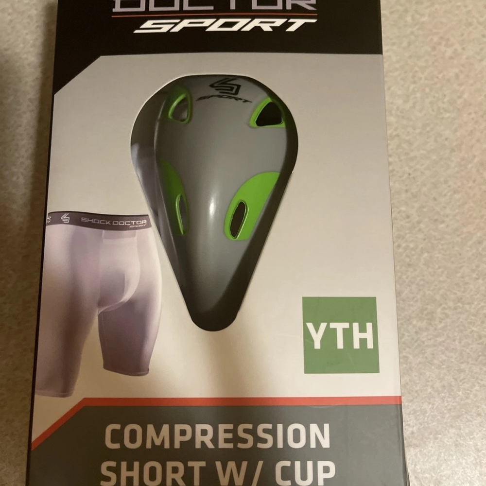 Sport Compression Short with Cup - Gray and Green